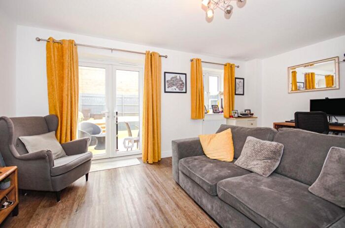 3 Bedroom Terraced House For Sale In Juniper Way, Eden Park, Rugby, CV21