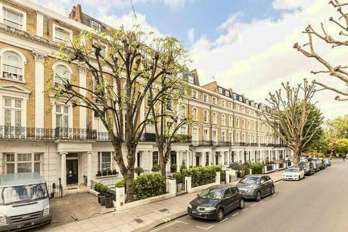 Studio To Rent In Inverness Terrace, London, W2