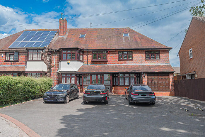 4 Bedroom Semi-Detached House For Sale In Church Lane, Handsworth Wood, B20