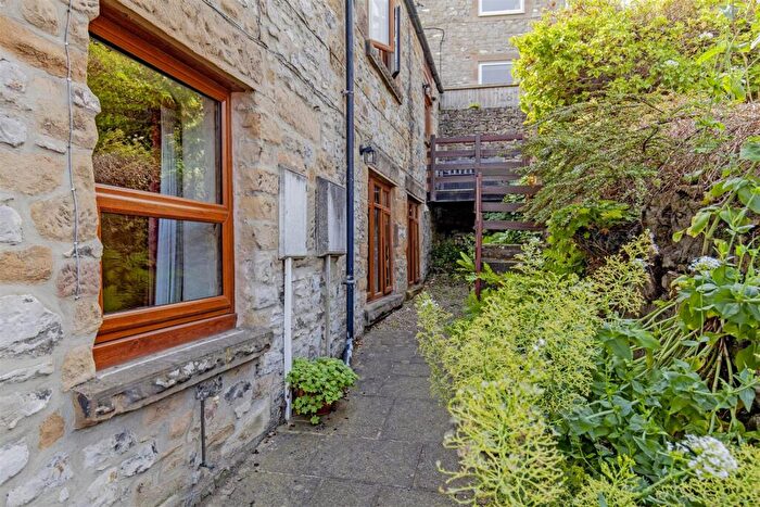 3 Bedroom Semi-Detached House For Sale In Buxton Road, Bakewell, DE45