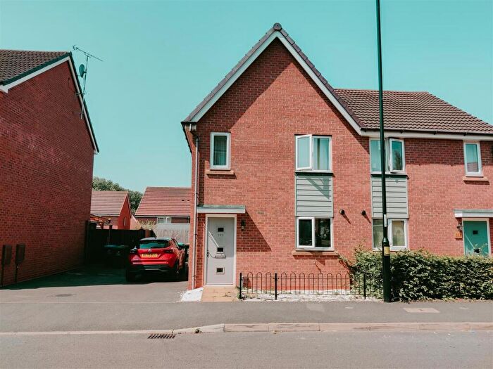 3 Bedroom Semi Detached House To Rent In Lapworth Road, Coventry, CV2