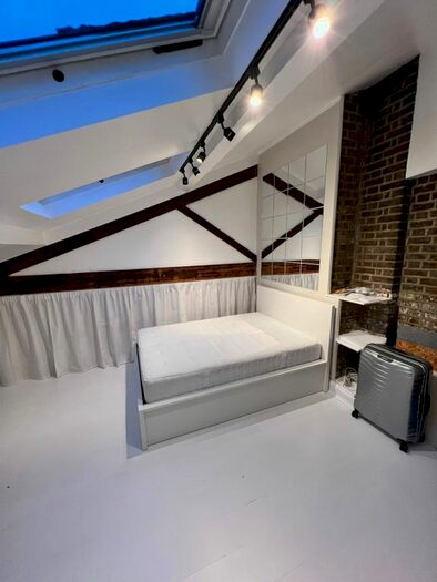 1 Bedroom Studio To Rent In Brixton Hill, London, SW2