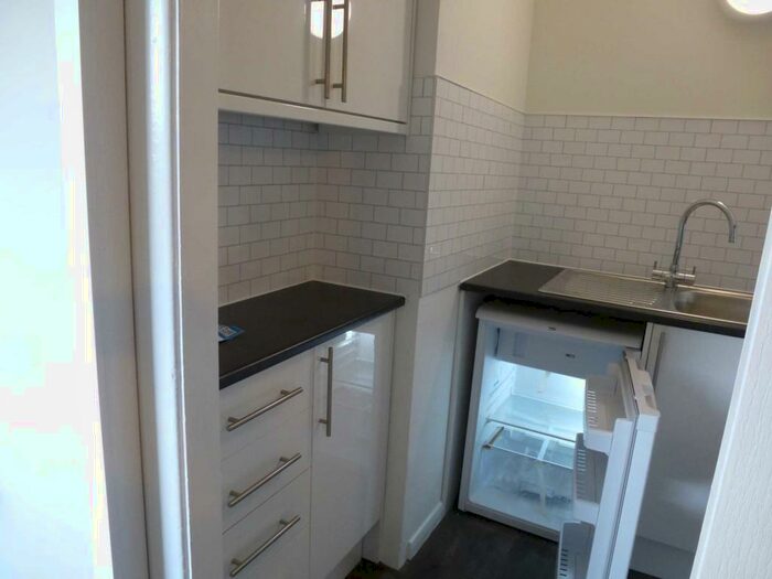 Studio To Rent In Crescent Road, Reading, RG1