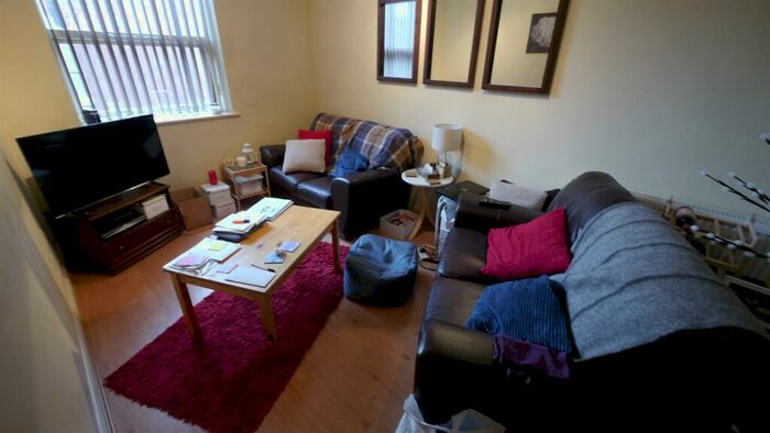 2 Bedroom Flat To Rent In Flat, St Hughes Lod Armley Lodge RoadArmleyLeeds, GE68