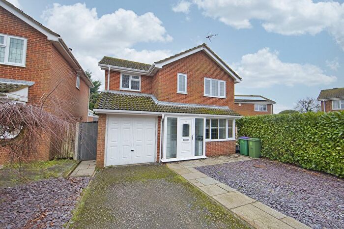 4 Bedroom Detached House For Sale In Isis Close, Hythe, CT21