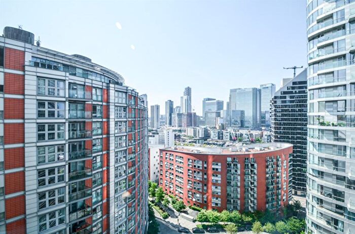 Studio To Rent In Ontario Tower, Fairmont Avenue, London, E14