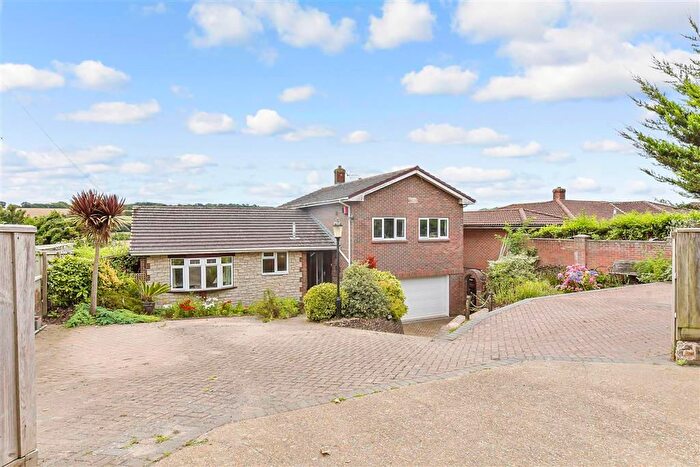 4 Bedroom Detached House For Sale In Bowcombe Road, Newport, Isle Of Wight, PO30