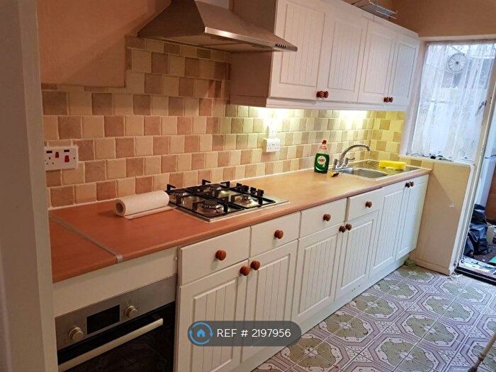 2 Bedroom Terraced House To Rent In Redgrave Road, Basildon, SS16