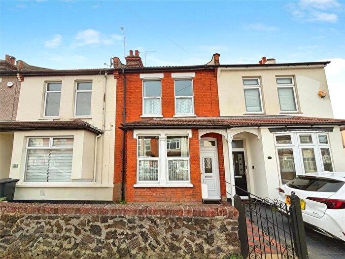 2 Bedroom Terraced House For Sale In The Grove, Southend-on-Sea, Essex, SS2