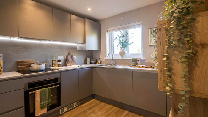 2 Bedroom Semi-Detached House For Sale In Gallows Hill, Warwick, CV34