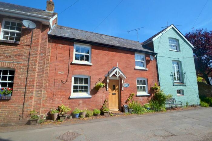 2 Bedroom Terraced House For Sale In Cranborne, BH21