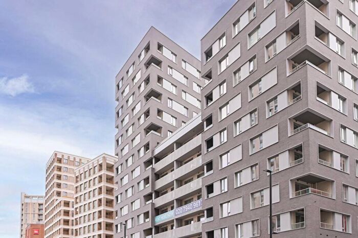 2 Bedroom Flat To Rent In Norah Smyth Road, Canning Town, London, E16