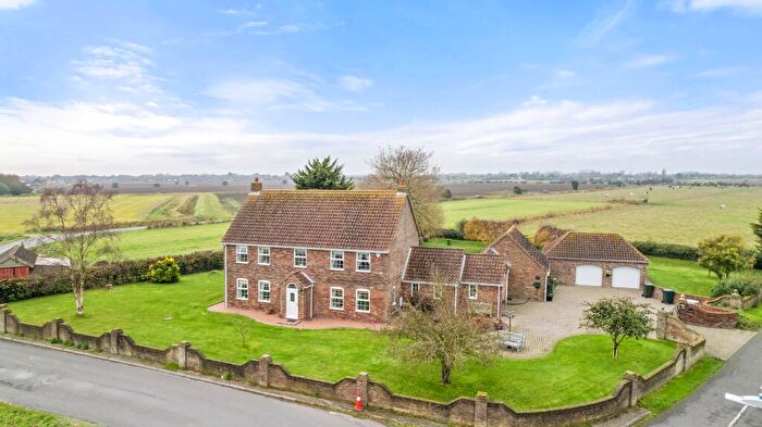 5 Bedroom Detached House For Sale In Church End, Winthorpe, PE25