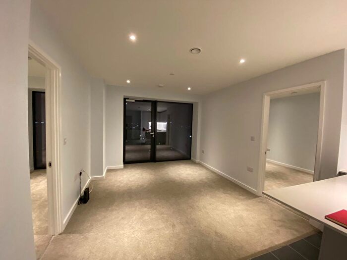 2 Bedroom Flat For Sale In Bury Street, Salford, M3