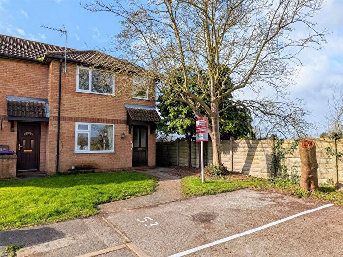 2 Bedroom End Of Terrace House For Sale In Butler Close, Cropwell Butler, Nottingham, NG12