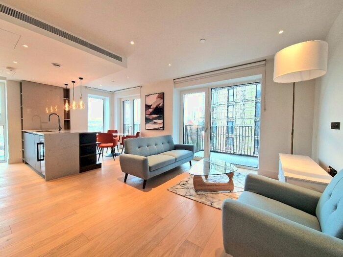 2 Bedroom Flat To Rent In Parkside Apartments, Cascade Way, London, W12