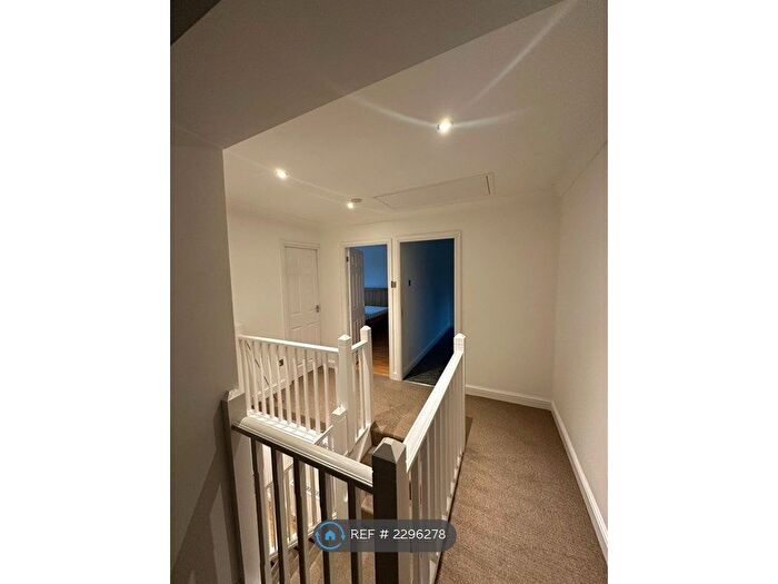 5 Bedroom Semi-Detached House To Rent In Radcliffe Avenue, Chaddesden, Derby, DE21