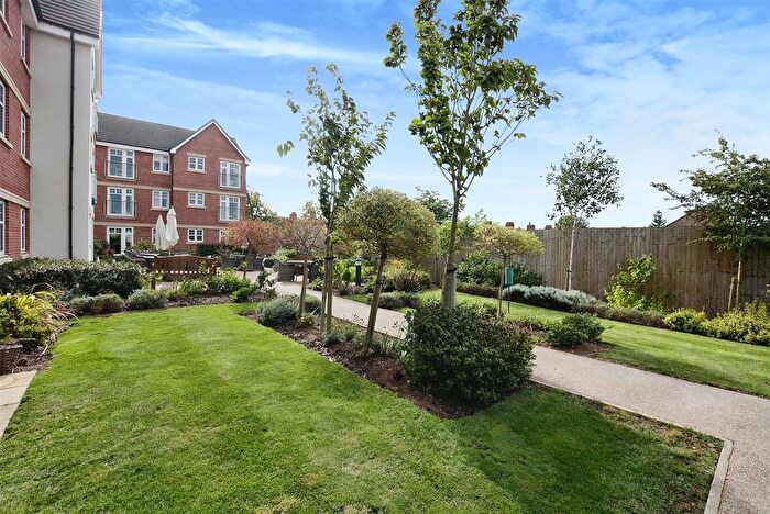 1 Bedroom Flat For Sale In Rosebud Court, Westfield Road, Wellingborough, NN8