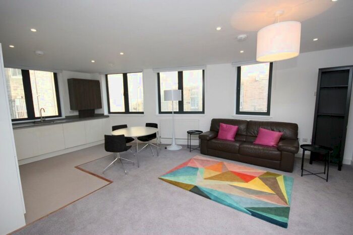 2 Bedroom Flat To Rent In Melville Street Lane, Edinburgh, EH3