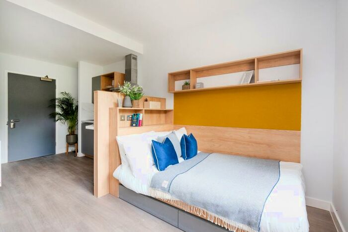 Studio To Rent In Moulsecoomb Way, Brighton, BN2