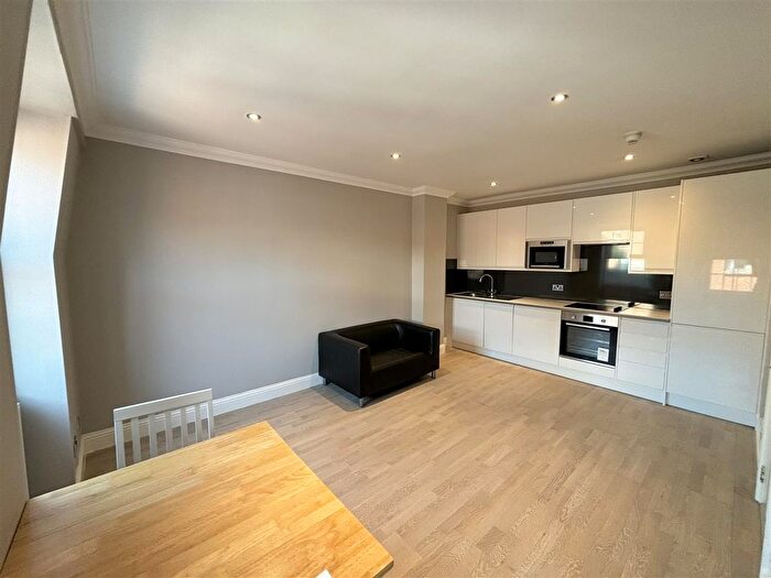 1 Bedroom Flat To Rent In Richmond Place, Brighton, BN2