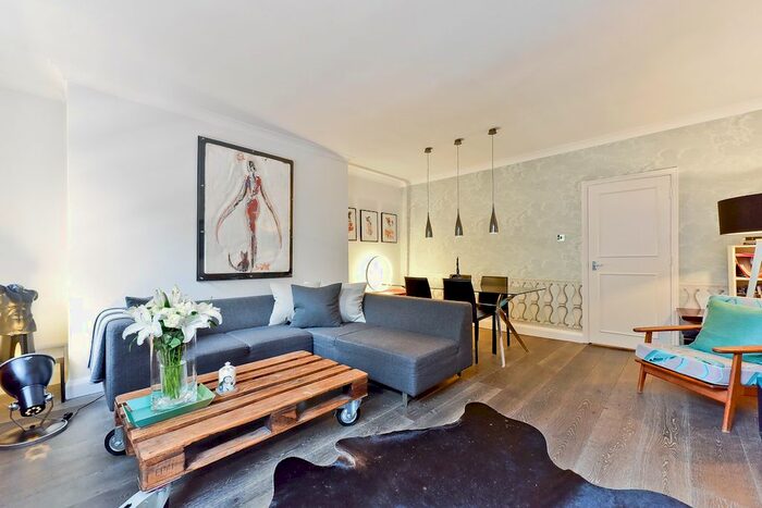 2 Bedroom Flat To Rent In Borough Road, London, SE1