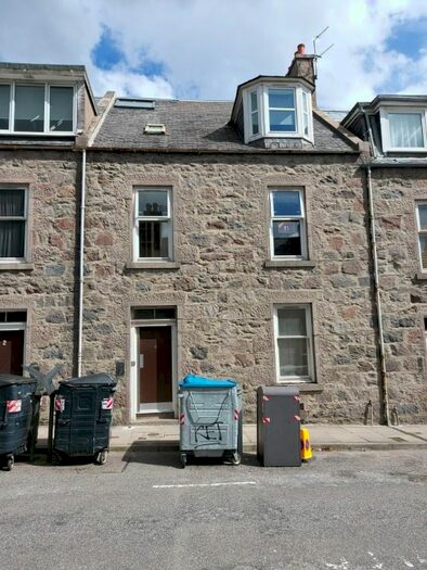 2 Bedroom Flat To Rent In Eden Place, Rosemount, Aberdeen, AB25