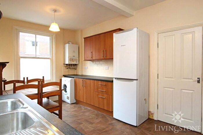 5 Bedroom Town House To Rent In Howard Road, LE2