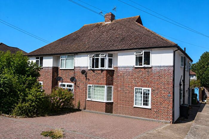 2 Bedroom Maisonette For Sale In Wordsworth Road, Maidstone, ME14
