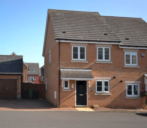 2 Bedroom Semi-Detached House To Rent In Epping Road, Corby, NN18