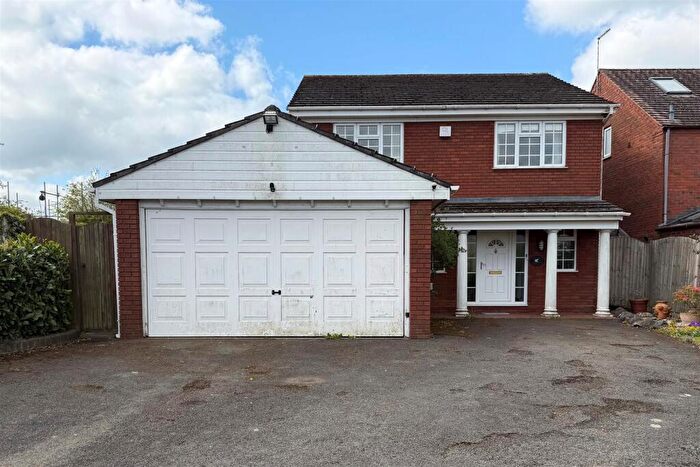 4 Bedroom Detached House For Sale In Dark Lane, Romsley, Halesowen, B62