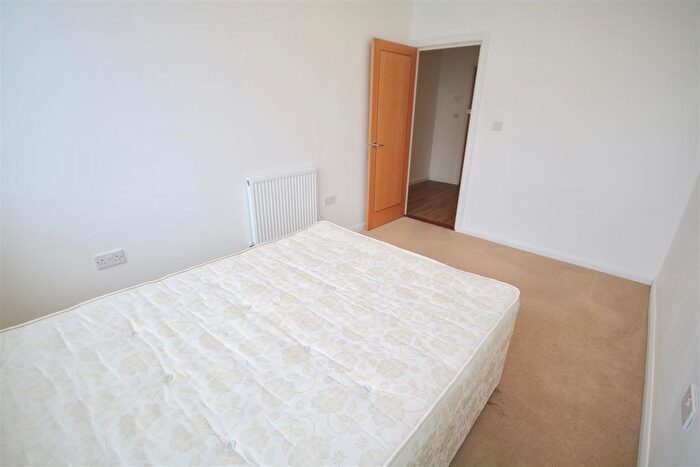 2 Bedroom Flat To Rent In Arundel Street, Portsmouth, PO1