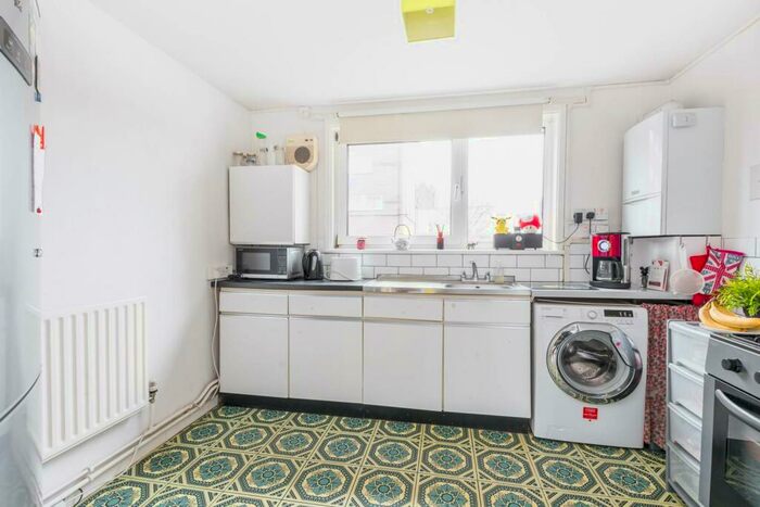 1 Bedroom Flat To Rent In Hay Close, Stratford, London, E15