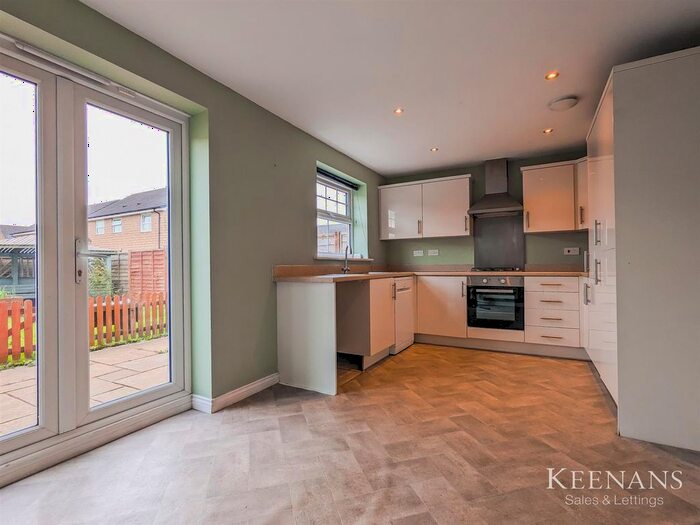 4 Bedroom Detached House To Rent In Kingfisher Crescent, Clitheroe, BB7