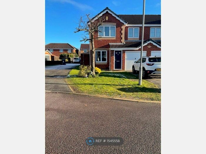 3 Bedroom Semi-Detached House To Rent In Pemberley Chase, Sutton-In-Ashfield, NG17