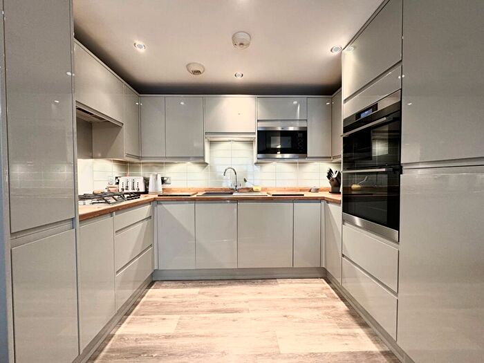 2 Bedroom Apartment To Rent In Stirling House, Kingston Road, PO2