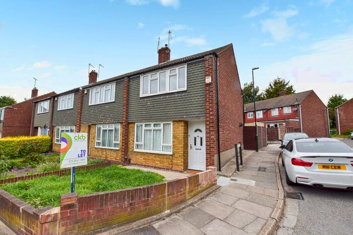 3 Bedroom Terraced House To Rent In Erith Road, Erith, DA8