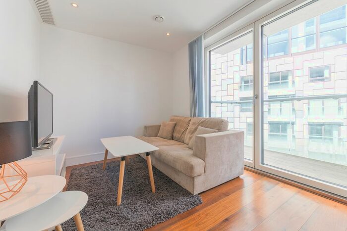 Studio To Rent In Duckman Tower, Lincoln Plaza, Canary Wharf, London, E14
