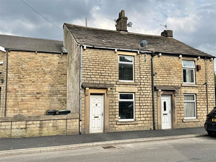 2 Bedroom Terraced House For Sale In Charlestown Road, Glossop, SK13