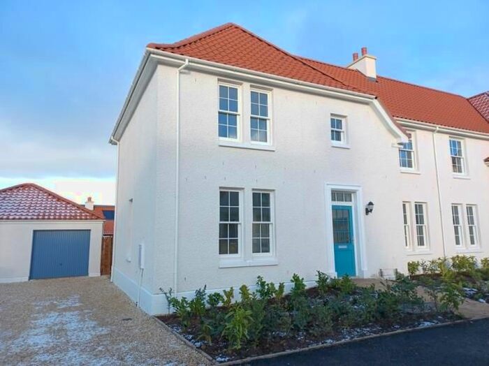 4 Bedroom Semi-Detached House To Rent In Queens Road, Longniddry, EH32