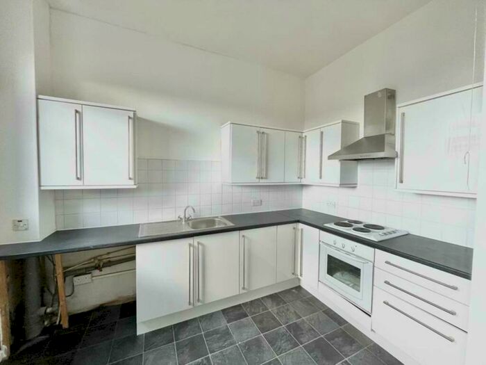 2 Bedroom Flat To Rent In Carley Road, Southwick, SR5