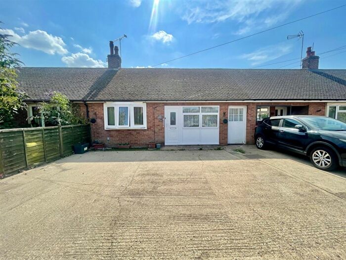 1 Bedroom Bungalow For Sale In Bluebell Avenue, Peterborough, PE1