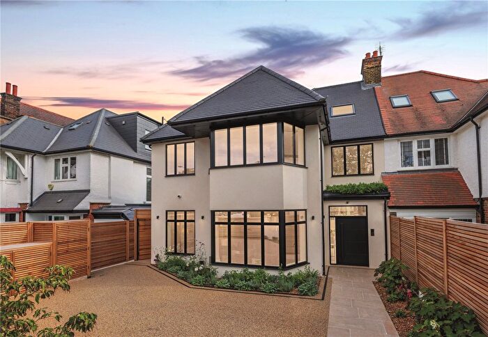 5 Bedroom Semi-detached House For Sale In The Avenue, London, NW6