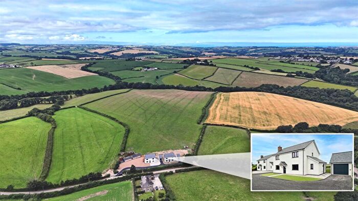 5 Bedroom Detached House For Sale In Frithelstock, Torrington, EX38