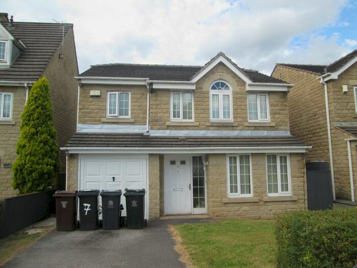 4 Bedroom Detached House To Rent In Loxley Close, Bradford, West Yorkshire, BD2