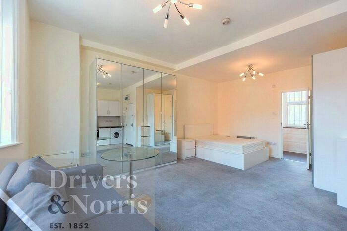 Studio To Rent In Allitsen Road, St Johns Wood, London, NW8