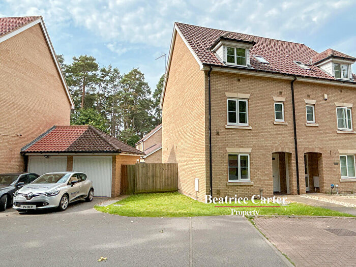 4 Bedroom Semi Detached House To Rent In Heathland Way, Mildenhall, IP28