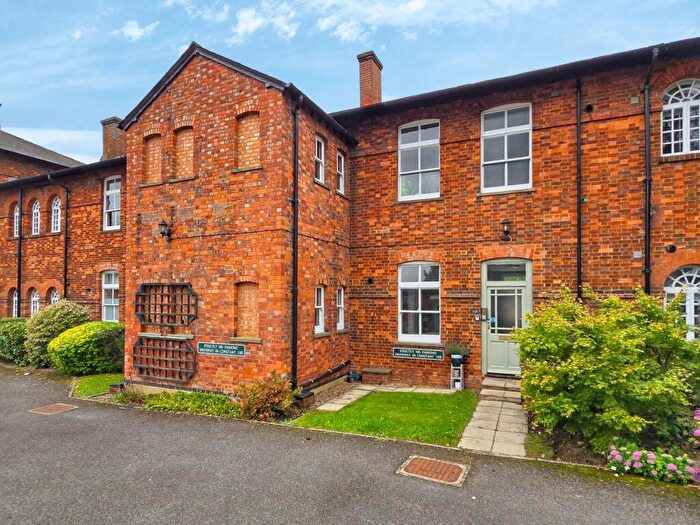2 Bedroom Apartment For Sale In Dunstable Street, Ampthill, Bedfordshire, MK45