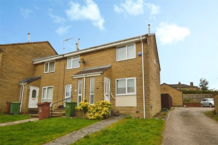 2 Bedroom End Terrace House To Rent In Forest Bank, Gildersome, Morley, Leeds, LS27