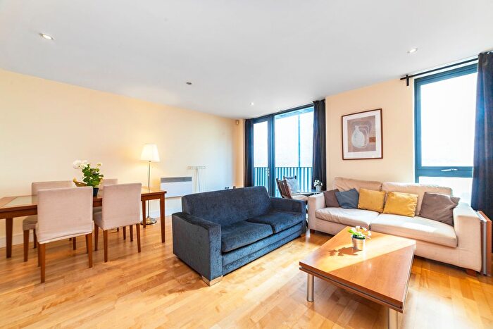 2 Bedroom Flat To Rent In City Walk, London Bridge, London, SE1